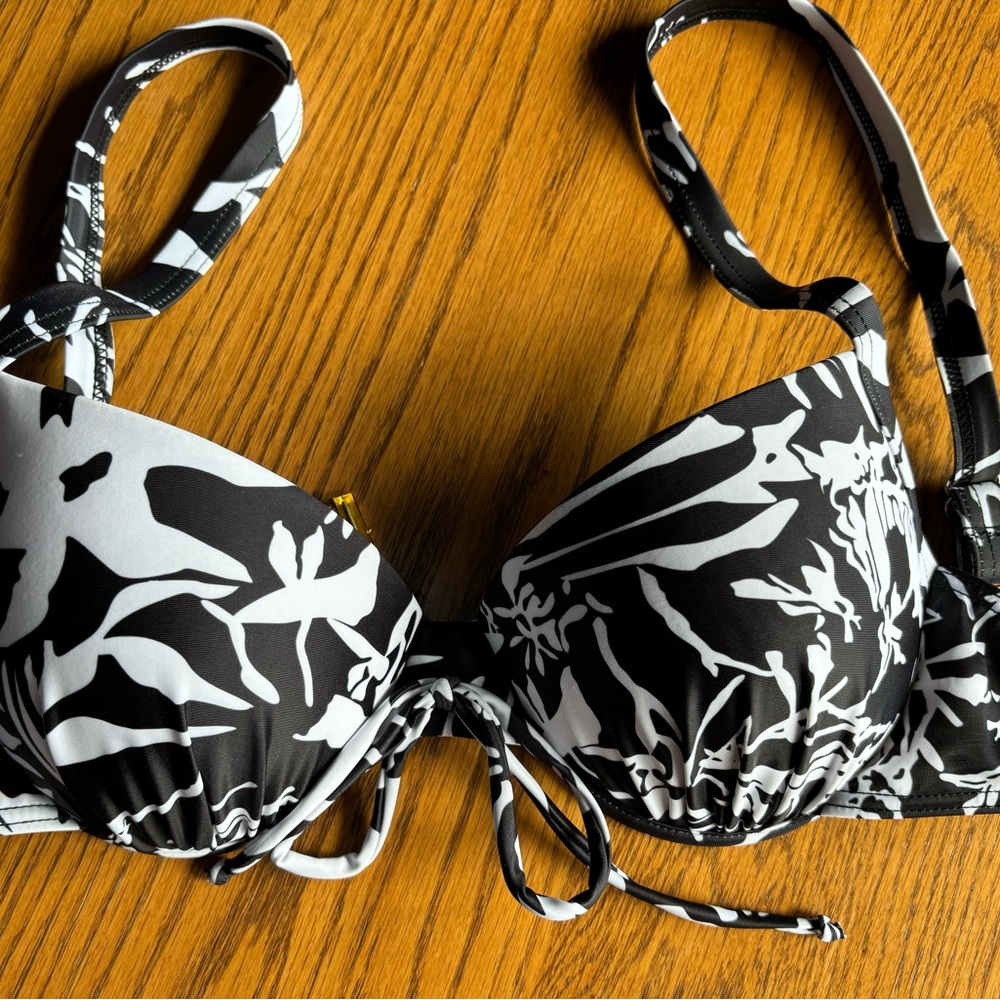 Swim Top NWOT 12 Black/White